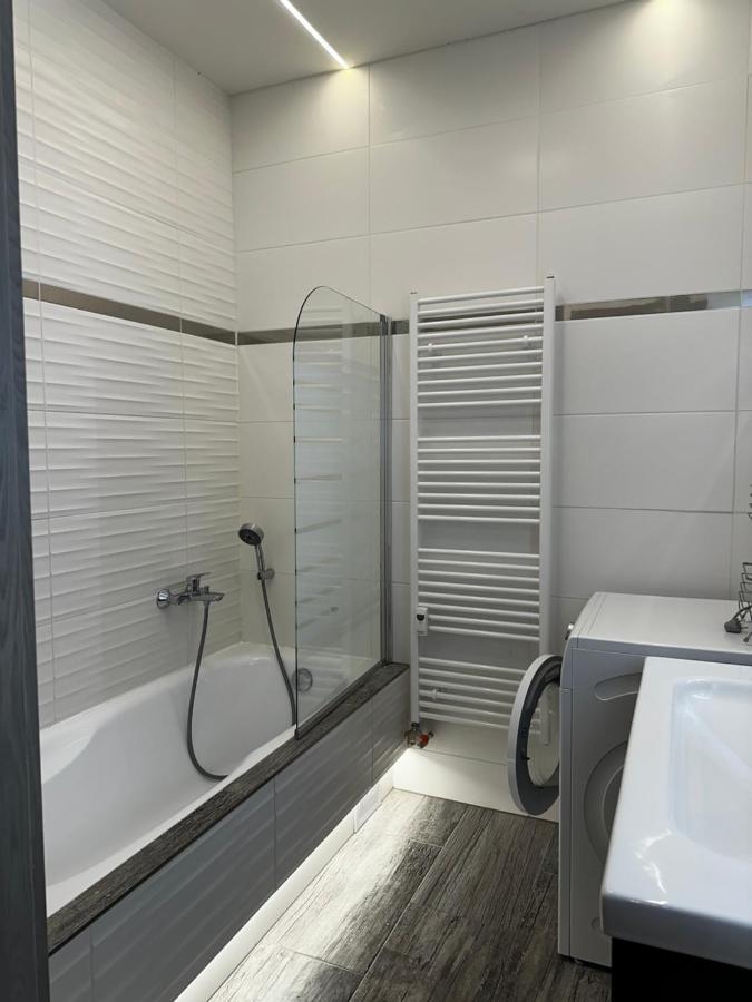 Apartman S Terasou Zvolen Exteriör bild