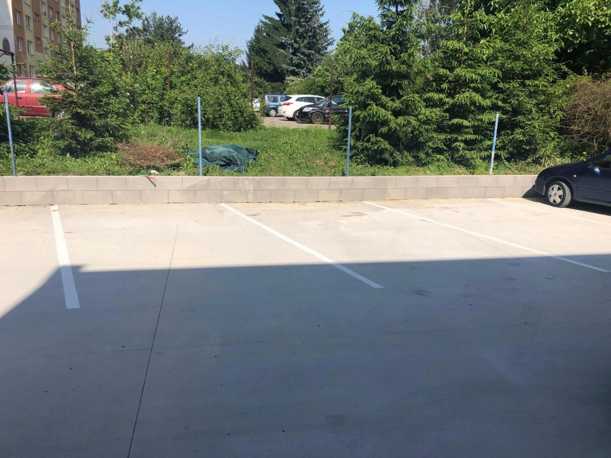 Apartman S Terasou Zvolen Exteriör bild