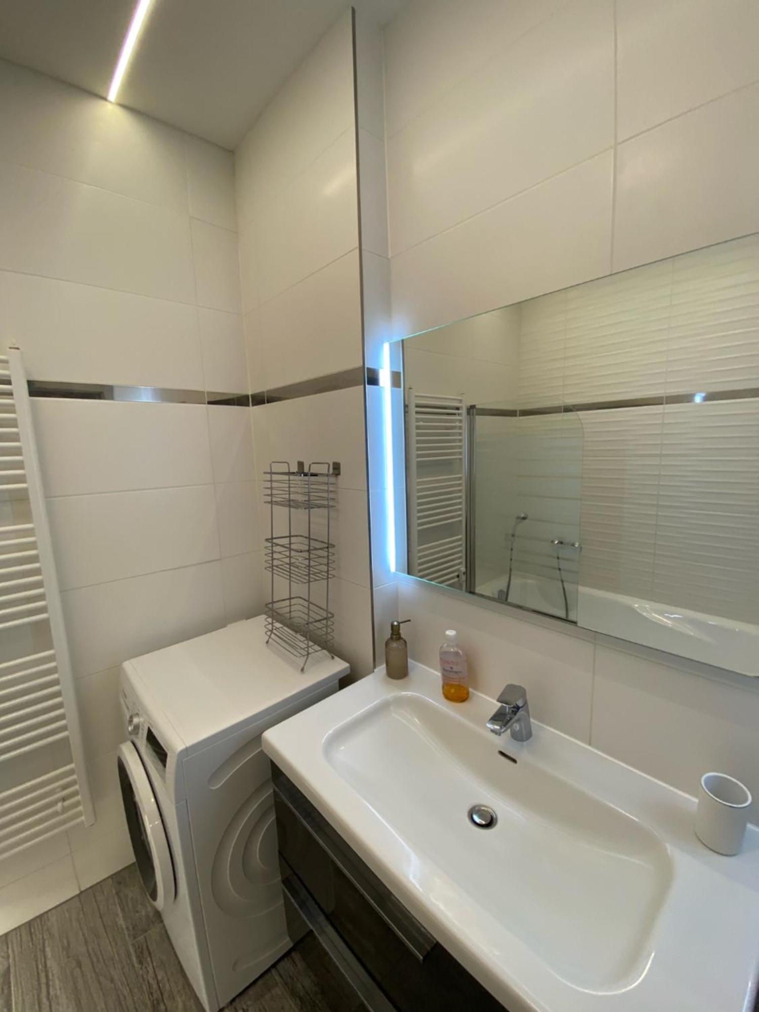 Apartman S Terasou Zvolen Exteriör bild