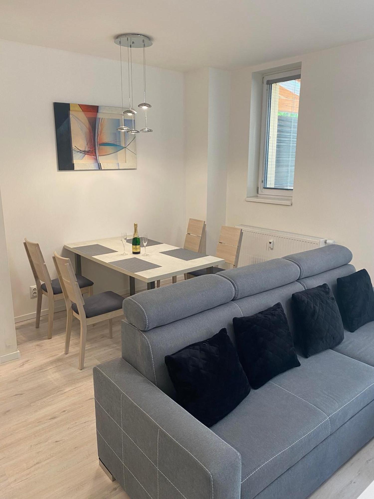 Apartman S Terasou Zvolen Exteriör bild
