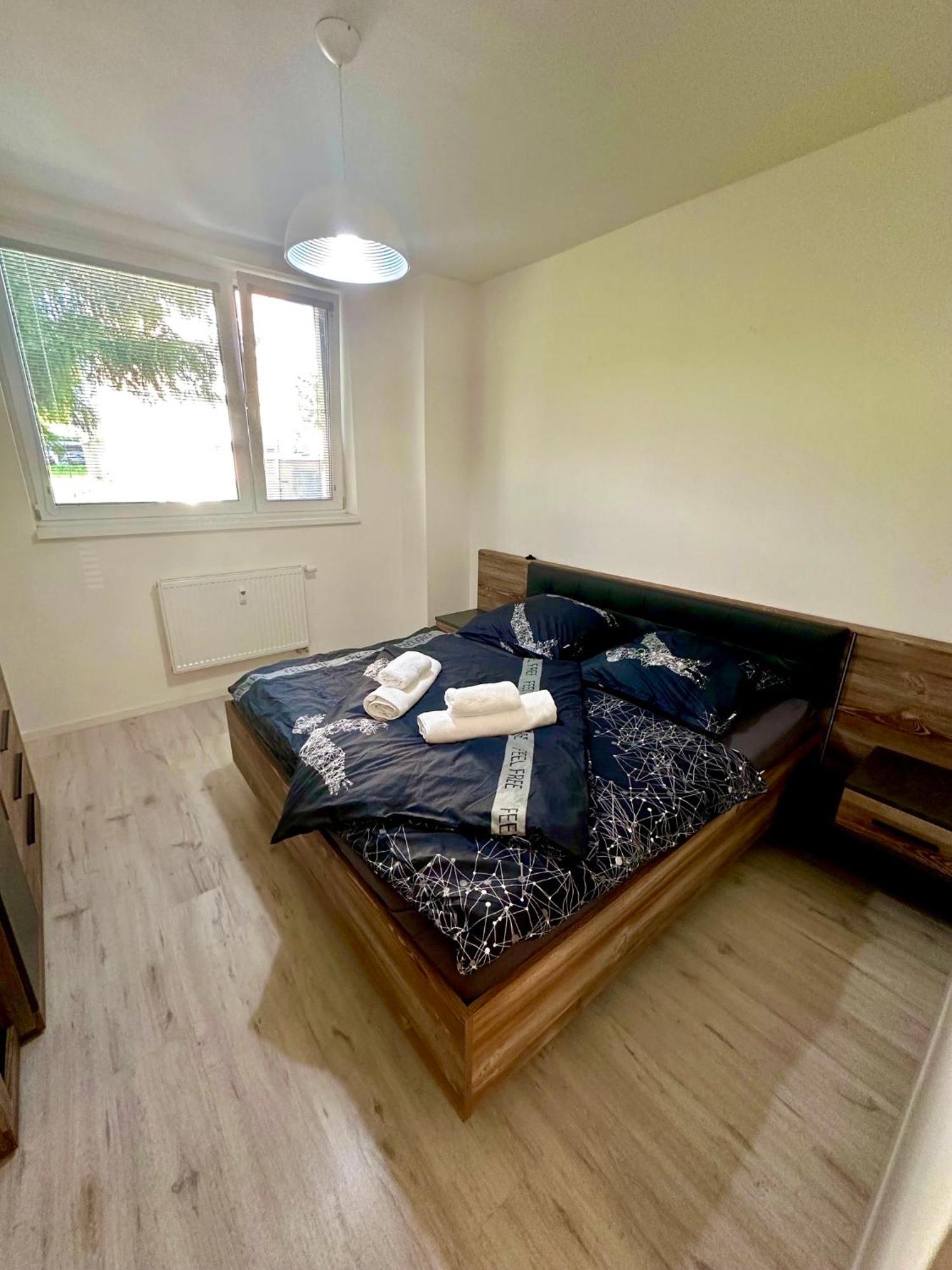 Apartman S Terasou Zvolen Exteriör bild