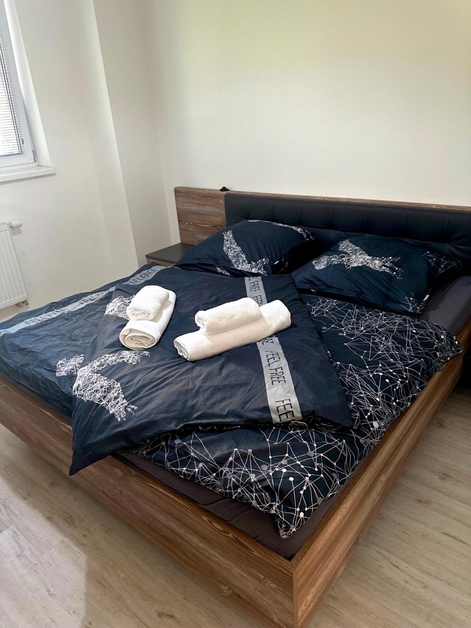 Apartman S Terasou Zvolen Exteriör bild